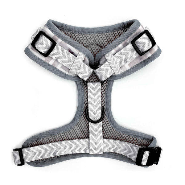 Load image into Gallery viewer, Back view of Pipco Pets adjustable dog harness with grey Zig Zags pattern