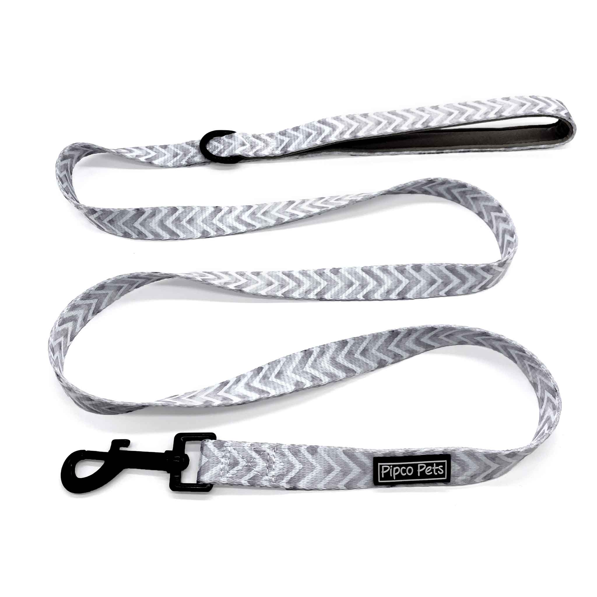 Pipco Pets dog lead with grey Zig Zags pattern